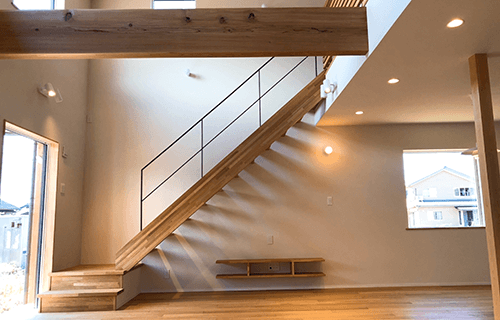 薪ストーブのある家の画像