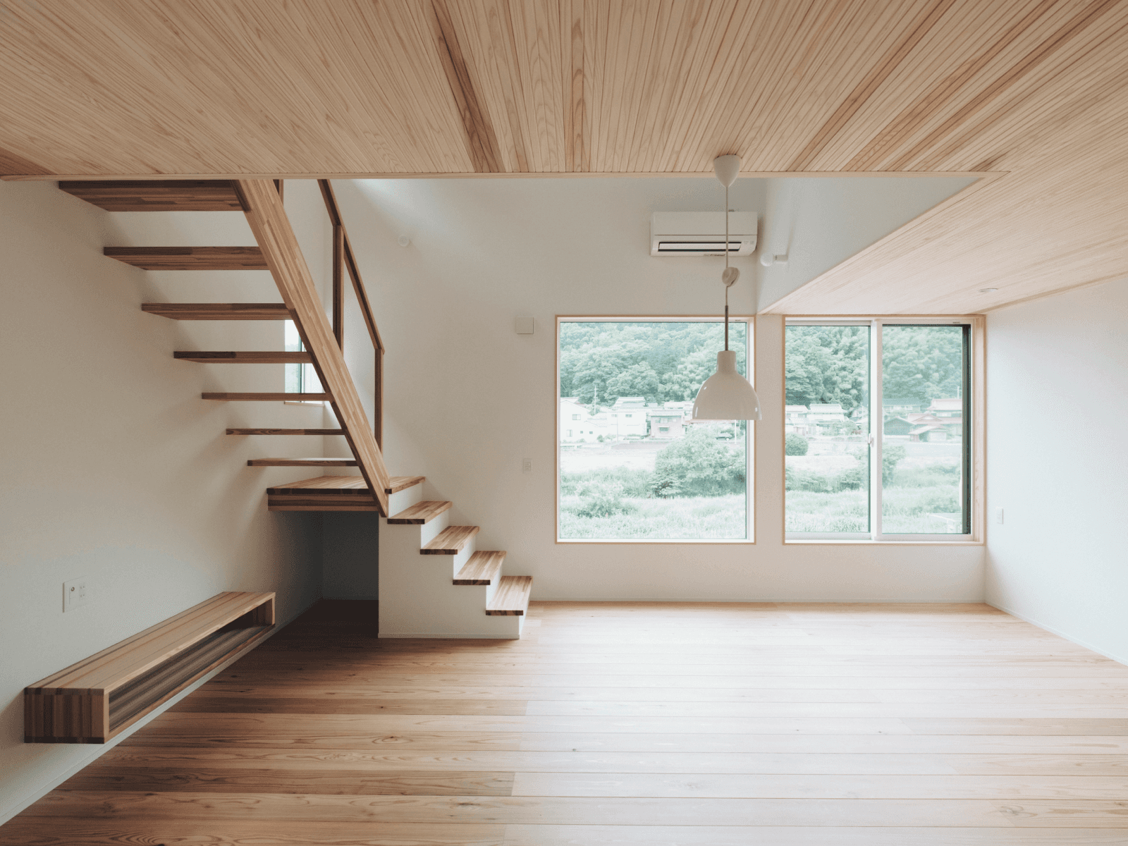 プールができる家